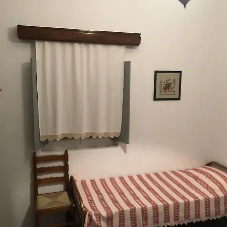 Traditional House - Apeiranthos Naxos * Aperathos