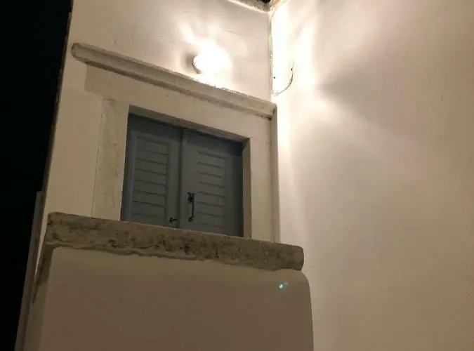 Traditional House - Apeiranthos Naxos * Aperathos