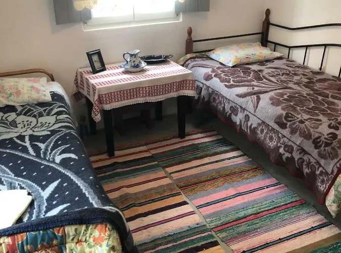 Traditional House - Apeiranthos Naxos * Aperathos