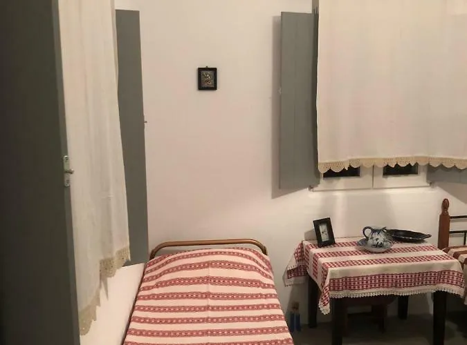 Apartment Traditional House - Apeiranthos Naxos Aperathos