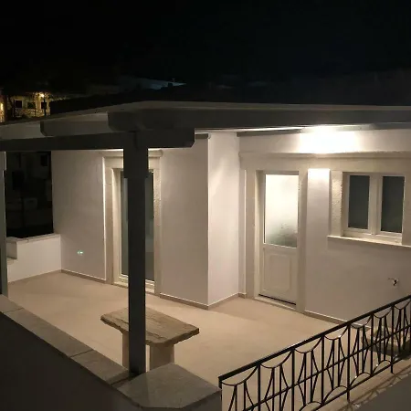 Traditional House - Apeiranthos Naxos Apartment